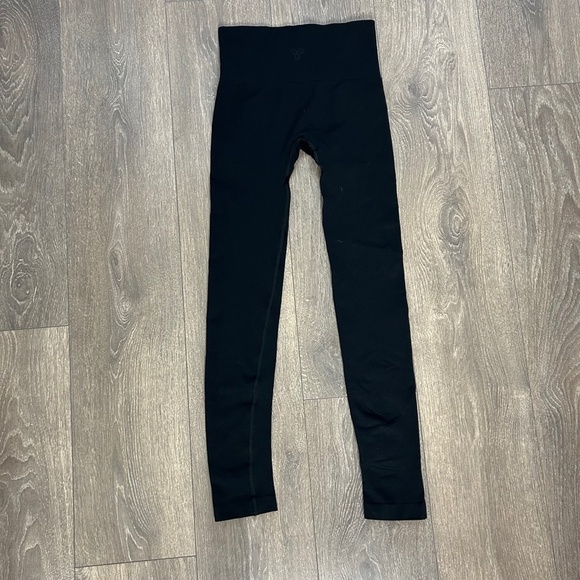 Tna Aritzia Body Atmosphere Hi-Rise Legging 7/8 Seamless High Waist Black XS - Picture 10 of 13